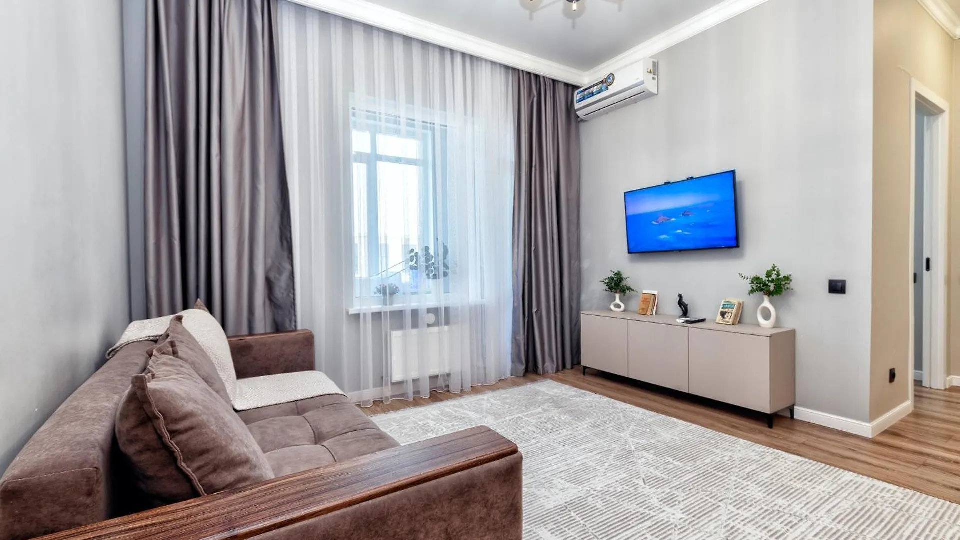 Apartment Grand Turan Comfort, Khanshatyr, Центр Города Nur-Sultan