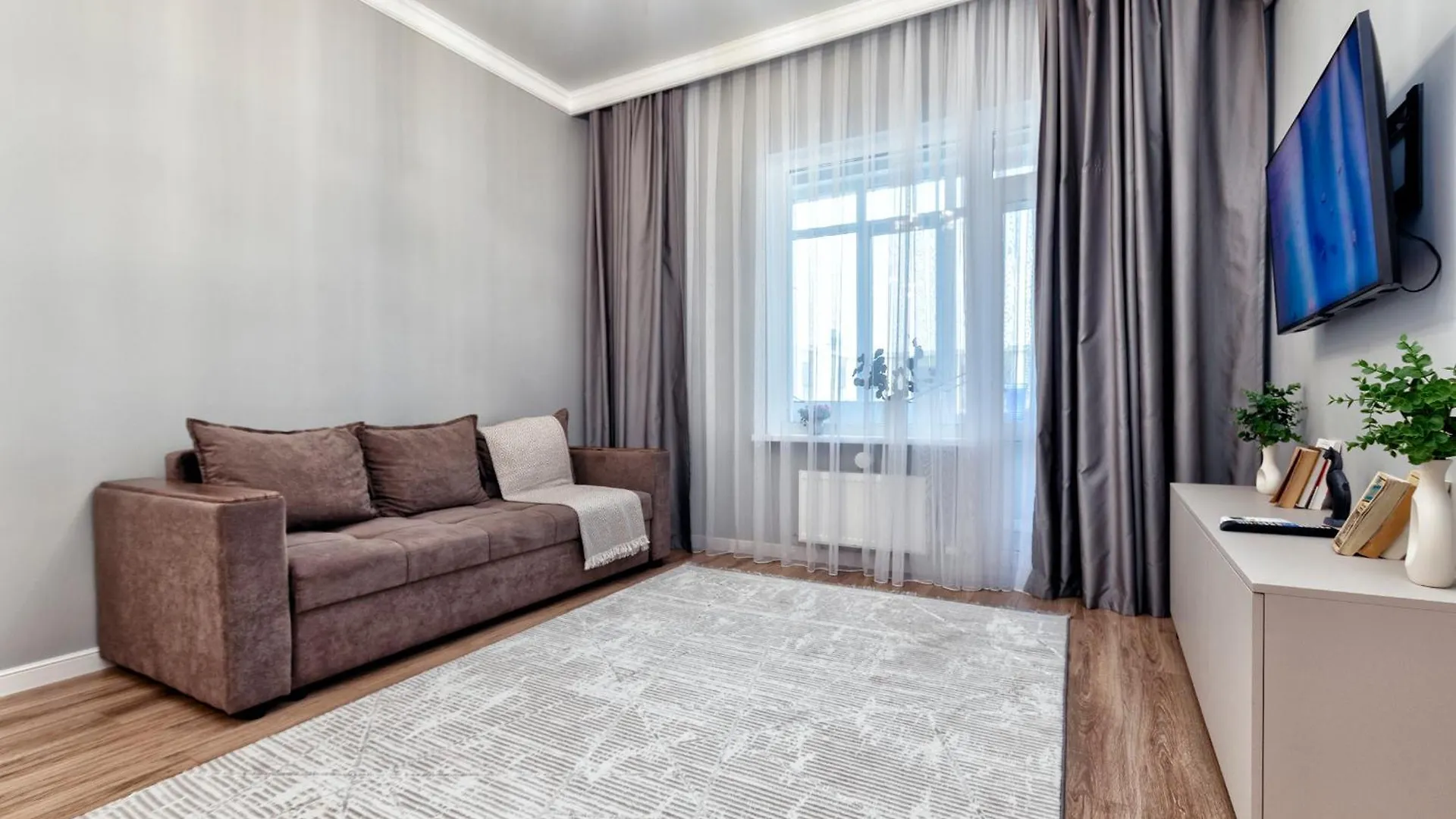 Grand Turan Comfort, Khanshatyr, Центр Города Nur-Sultan  Apartment