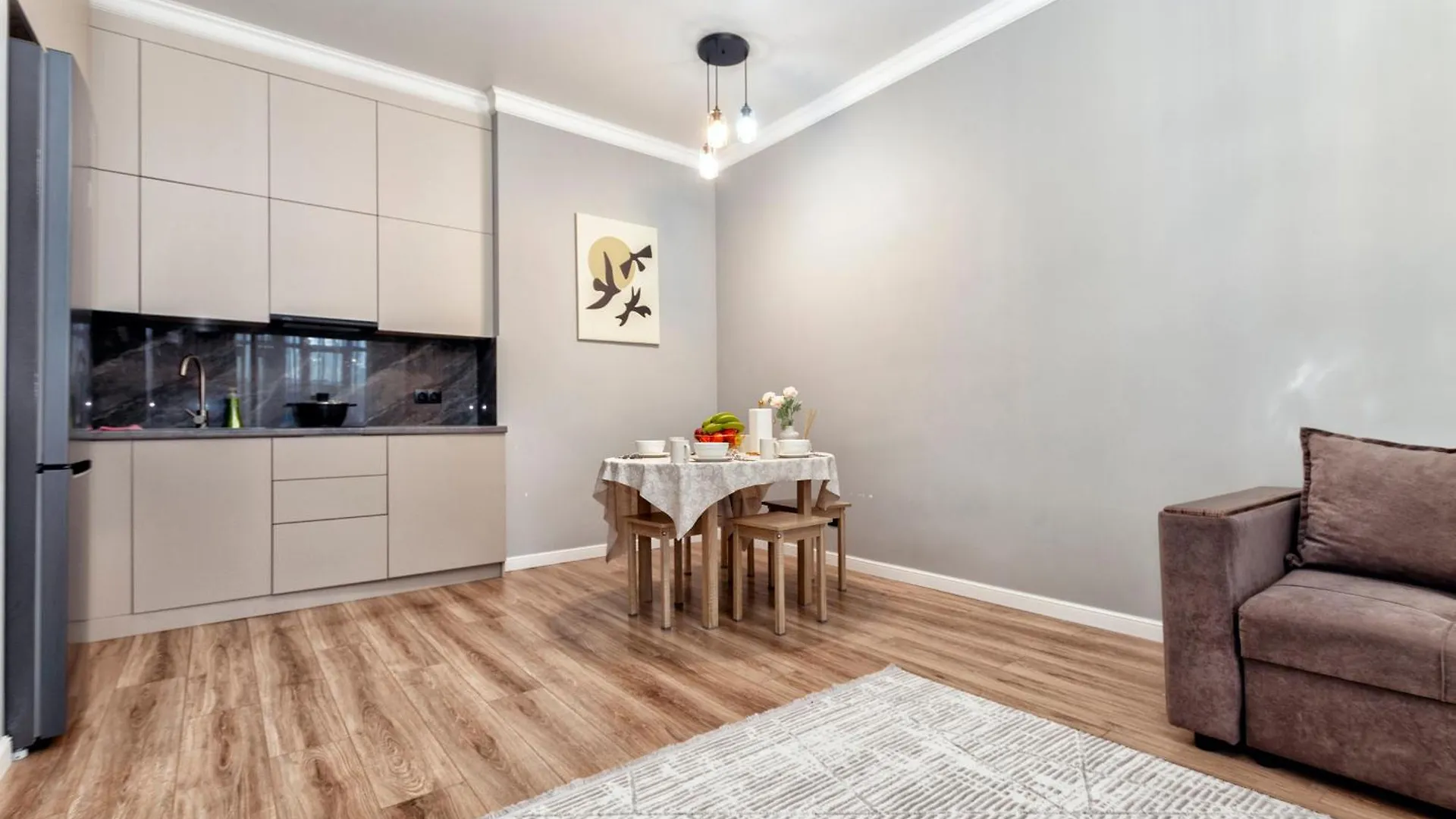 Apartment Grand Turan Comfort, Khanshatyr, Центр Города Nur-Sultan